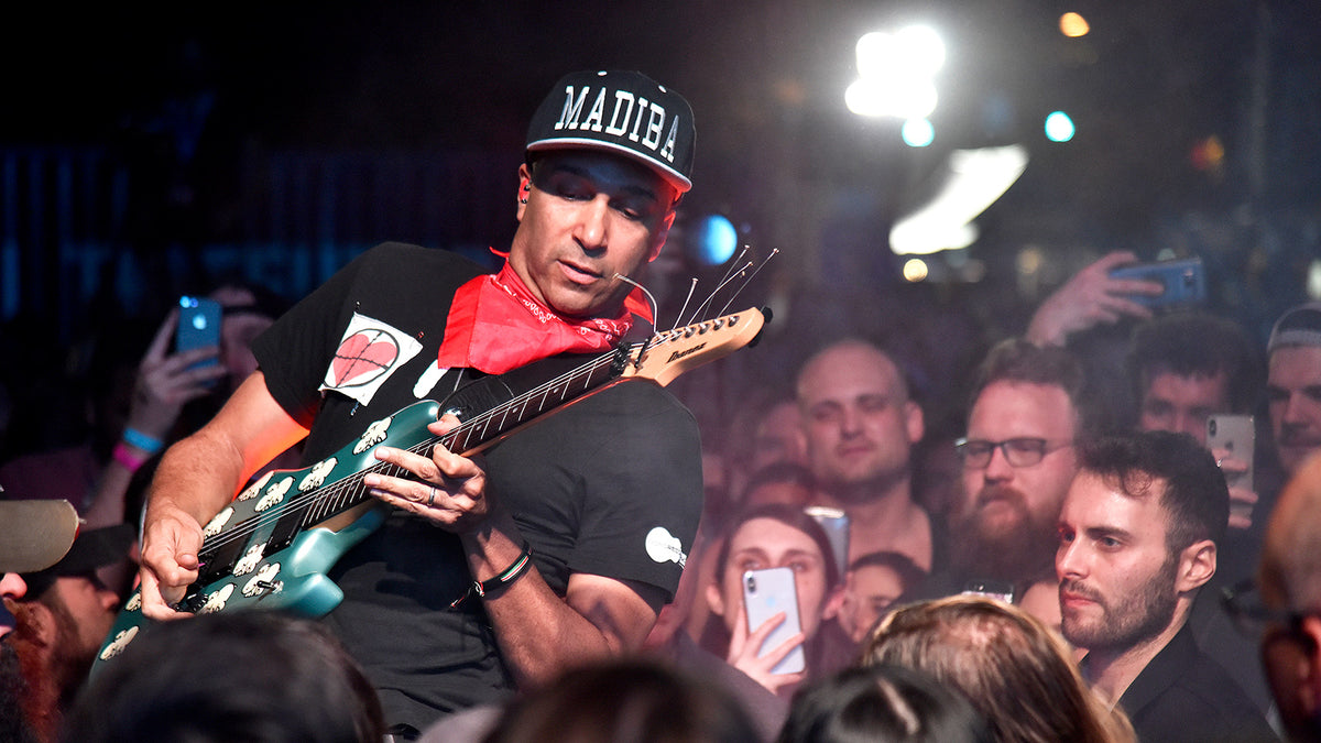 Watch Tom Morello Toss Fan’s Phone Into Crowd During Illinois Performance