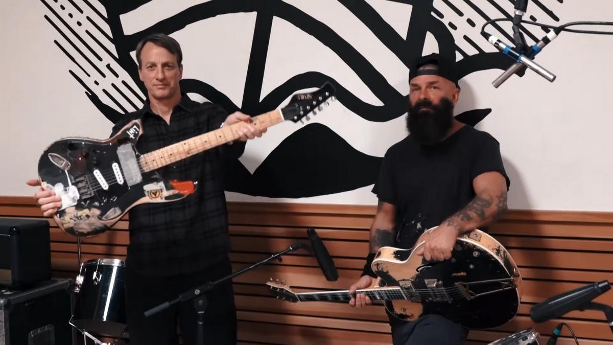 See Tony Hawk, Fat Mike, Tim Armstrong Cover Operation Ivy Songs