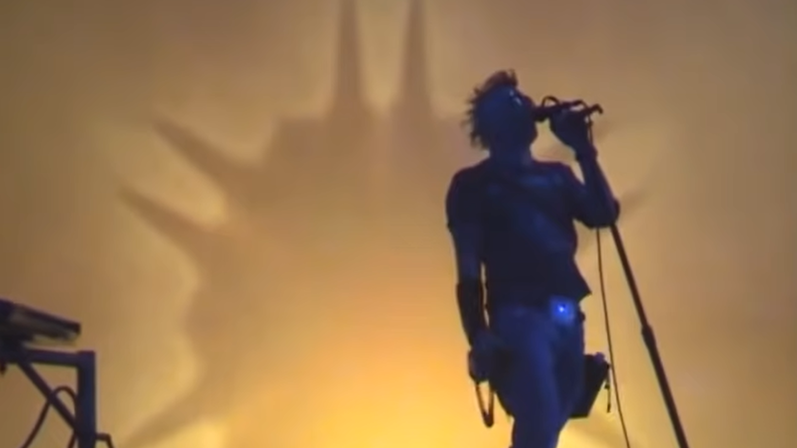 See TOOL play mind-bending “Rosetta Stoned” performance in 2007