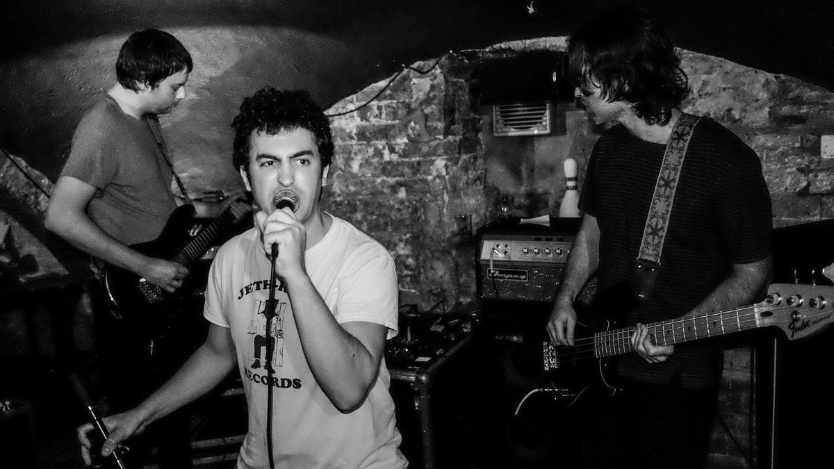 Hear Punk Act Urochromes’ Snarling, Acid-Fried Cover of Lemonheads’ “Style”