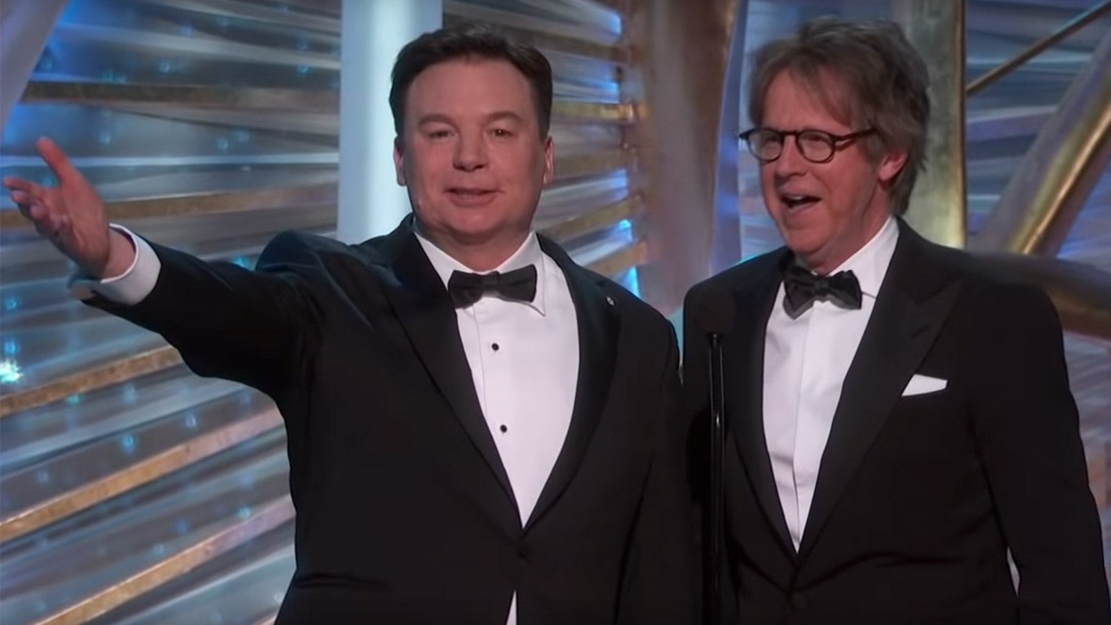 “We’re Not Worthy!” See Mike Meyers, Dana Carvey’s Hilarious ‘Wayne’s World’ Reunion at Oscars
