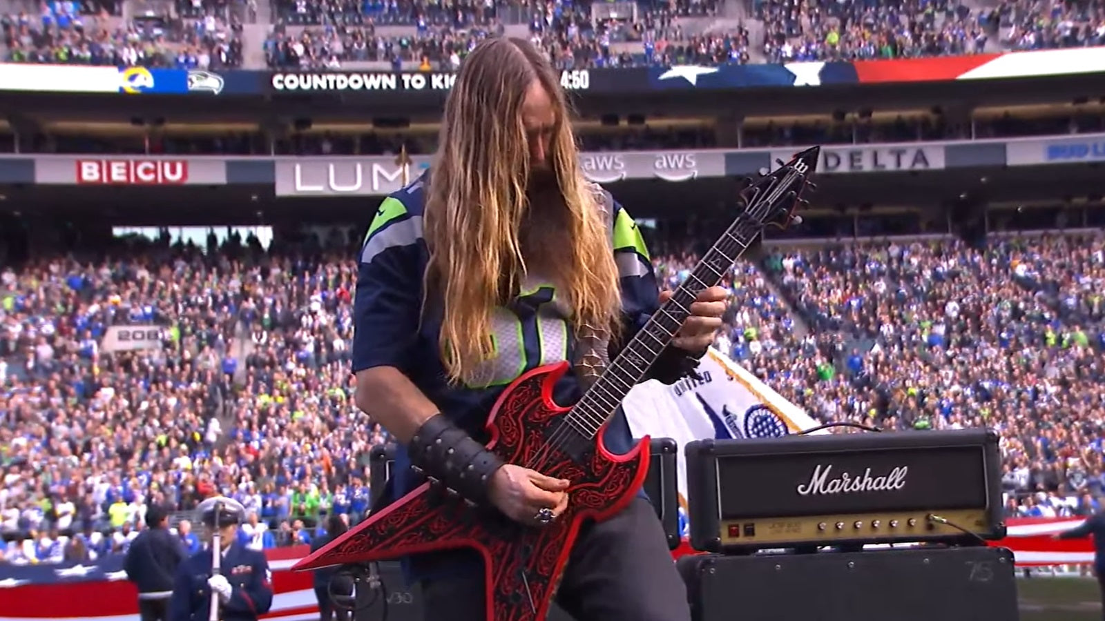 See ZAKK WYLDE shred through National Anthem at Seahawks-Rams NFL game