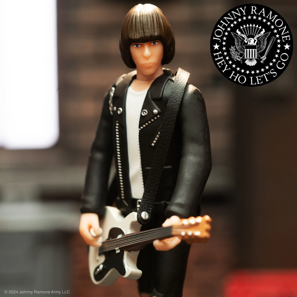 JOHNNY RAMONE (WHITE SHIRT) REACTION FIGURE