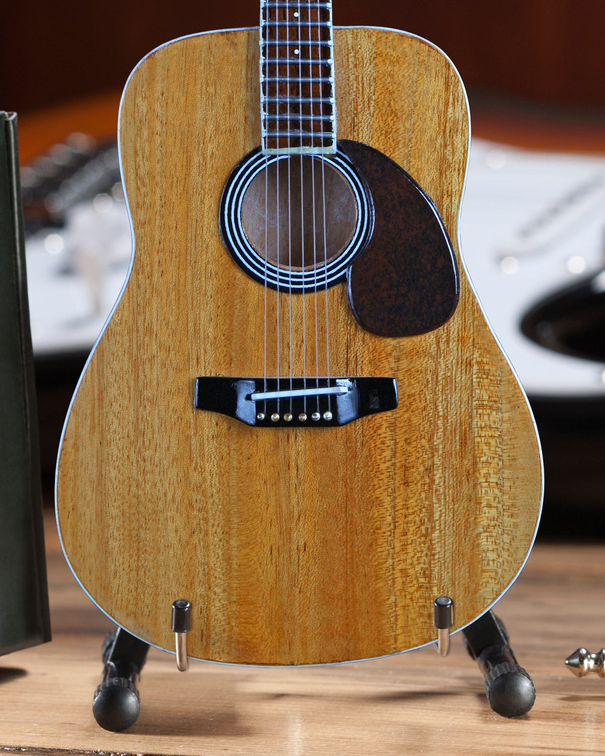 CLASSIC DREADNOUGHT NATURAL FINISH ACOUSTIC MINIATURE GUITAR REPLICA COLLECTIBLE