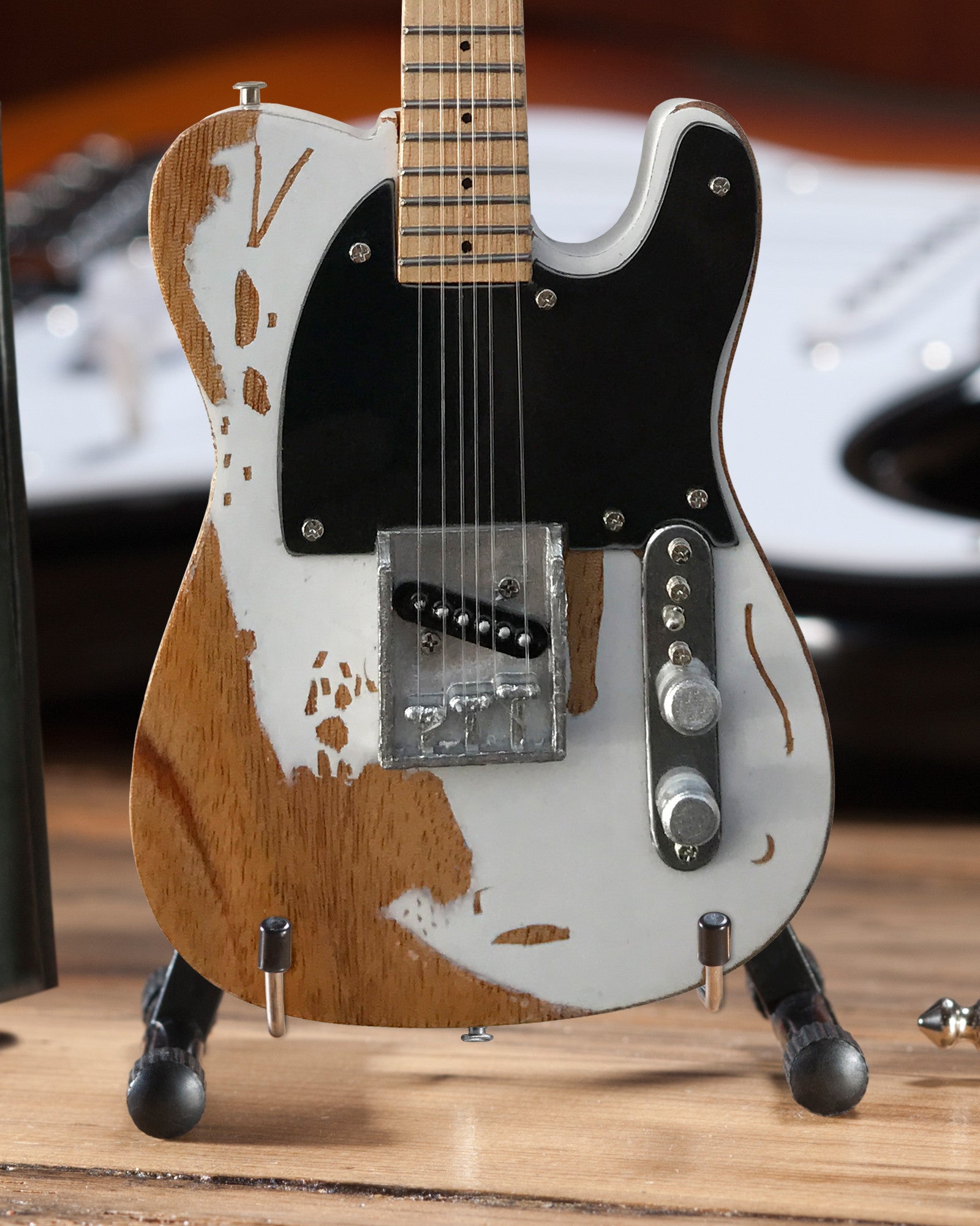 OFFICIALLY LICENSED MINIATURE FENDER™ VINTAGE ESQUIRE TELE™ GUITAR REPLICA