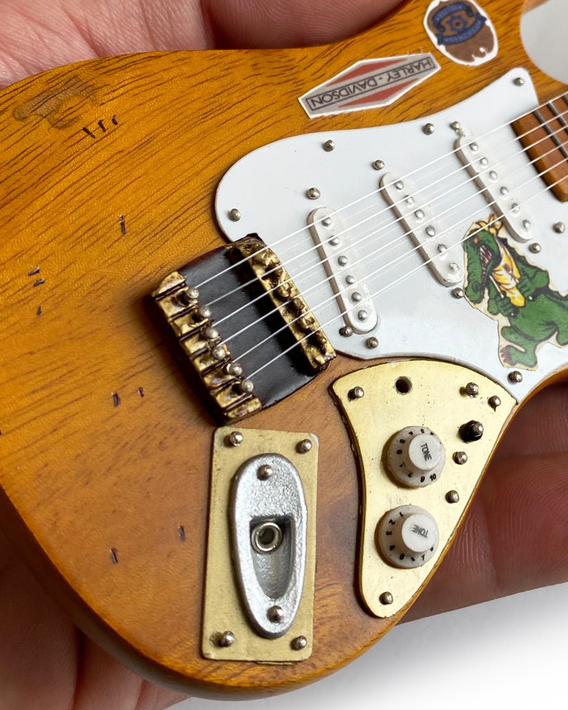 GRATEFUL DEAD - JERRY GARCIA - ALLIGATOR MINI GUITAR