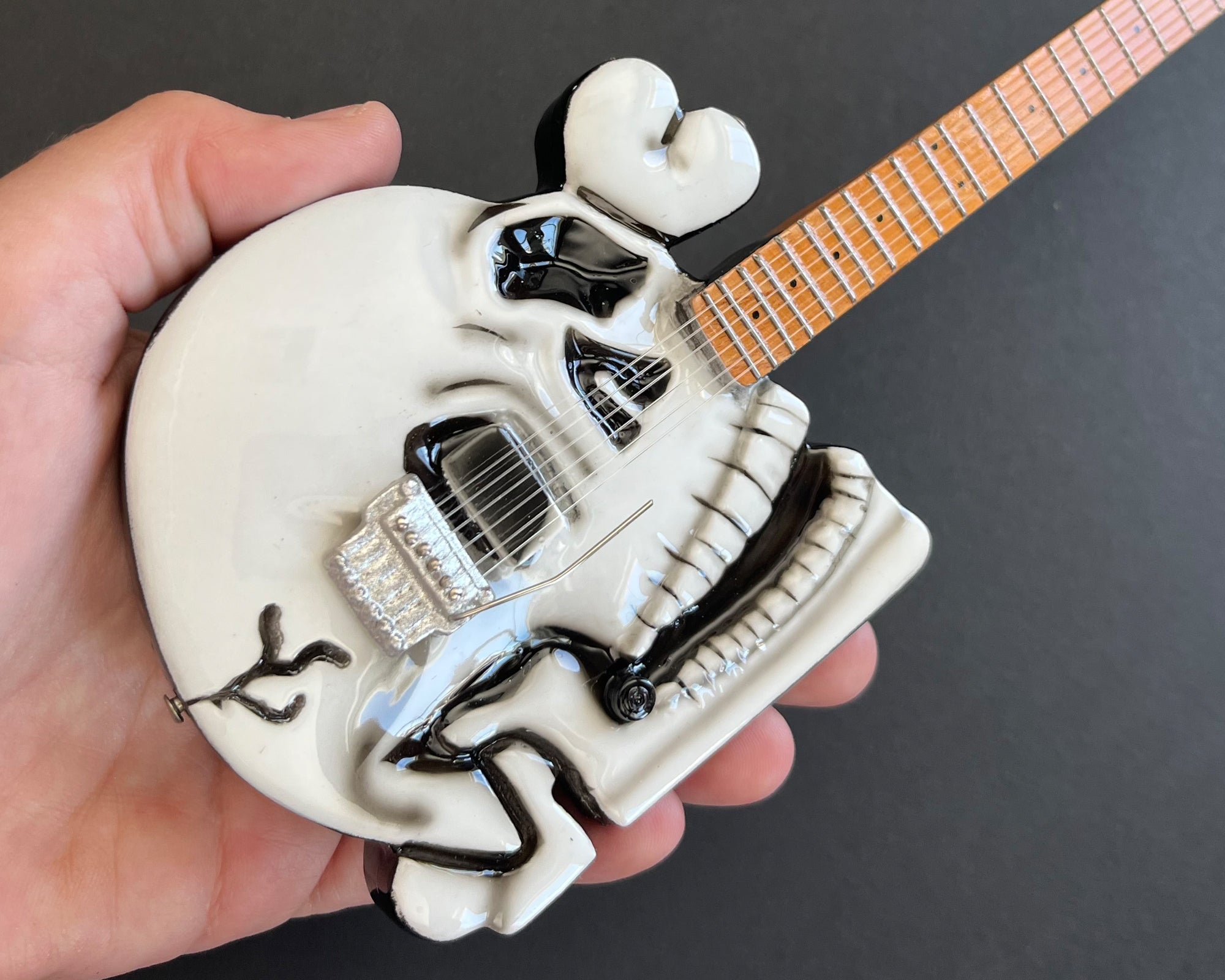 OFFICIAL B.C. RICH® CUSTOM SKULL MINIATURE GUITAR REPLICA - C.C. DEVIL