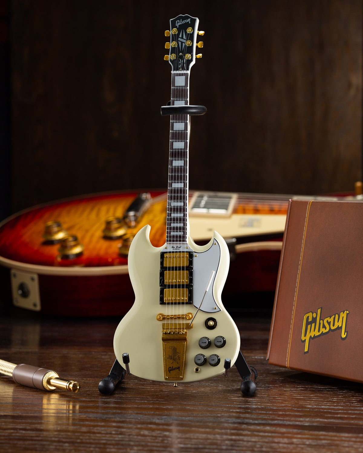 GIBSON 1964 SG CUSTOM WHITE 1:4 SCALE MINI GUITAR MODEL