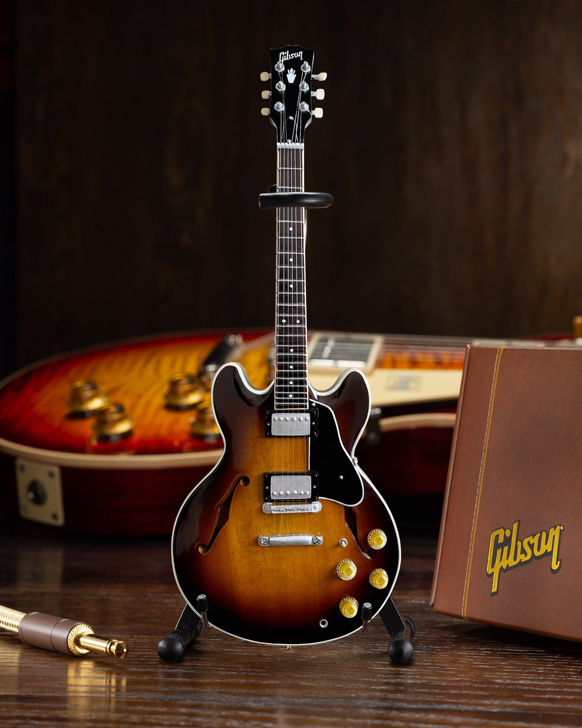 GIBSON ES-335 VINTAGE SUNBURST 1:4 SCALE MINI GUITAR MODEL