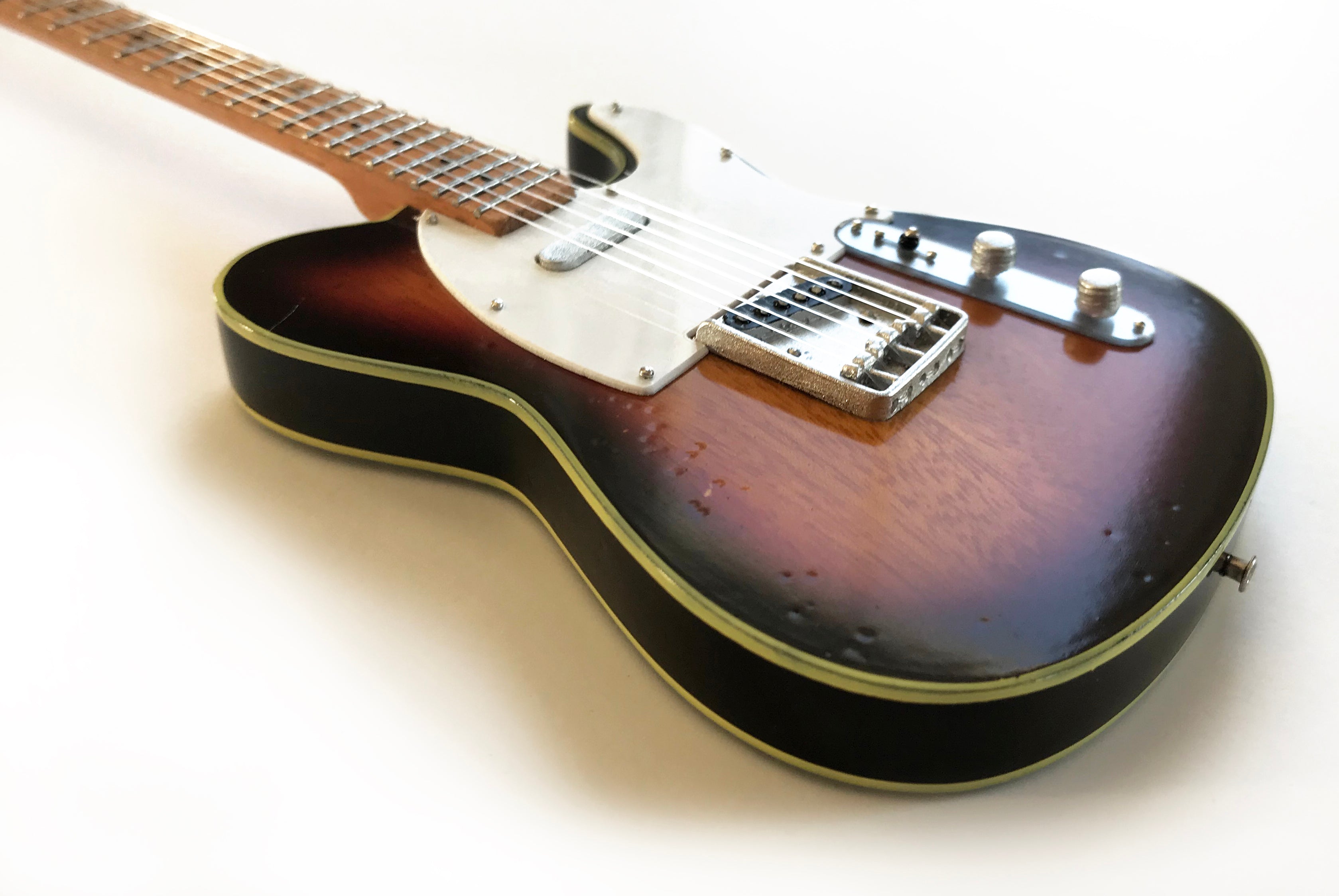VINTAGE FENDER™ TELECASTER® MINIATURE GUITAR REPLICA - SUNBURST