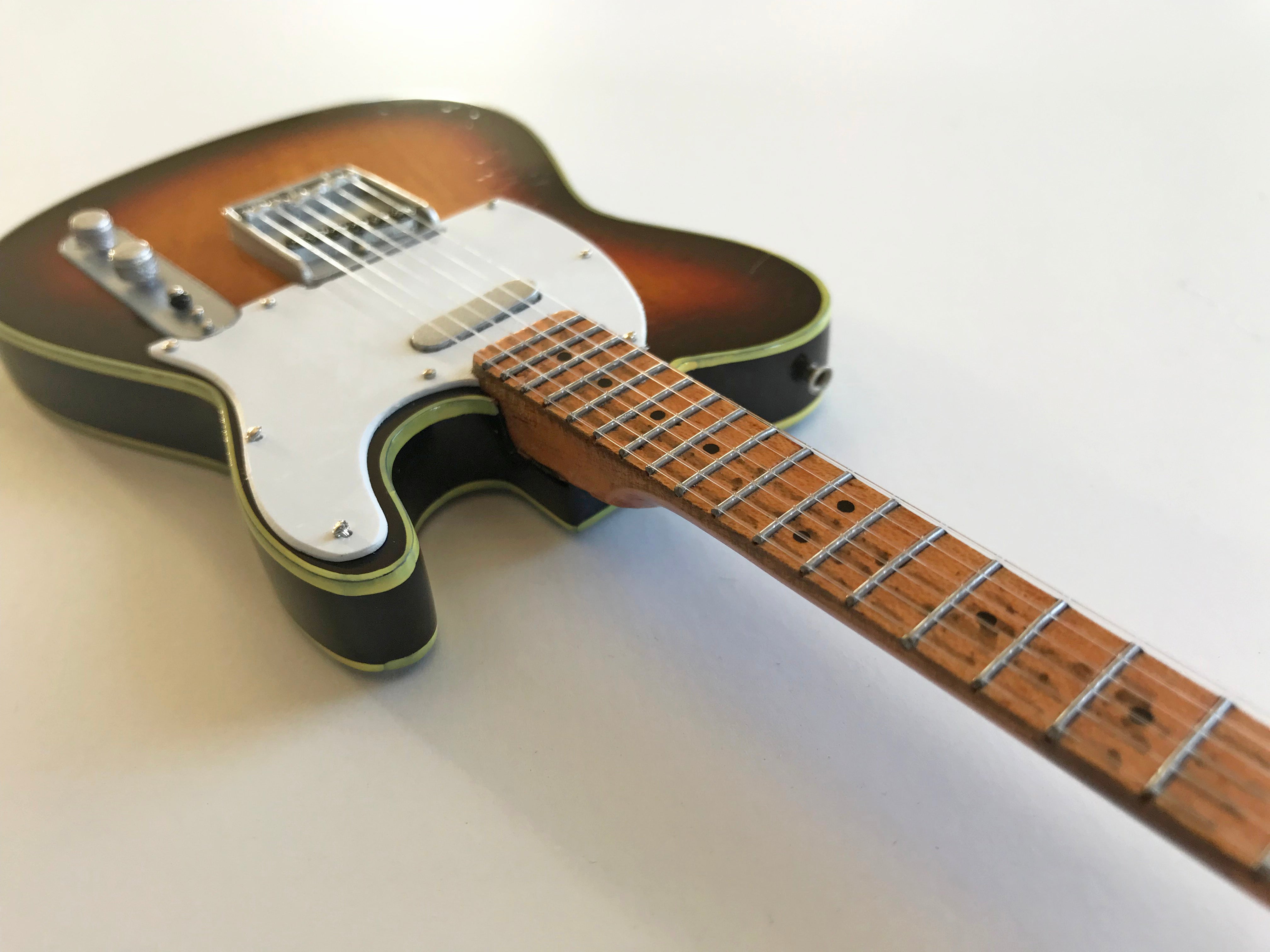 VINTAGE FENDER™ TELECASTER® MINIATURE GUITAR REPLICA - SUNBURST