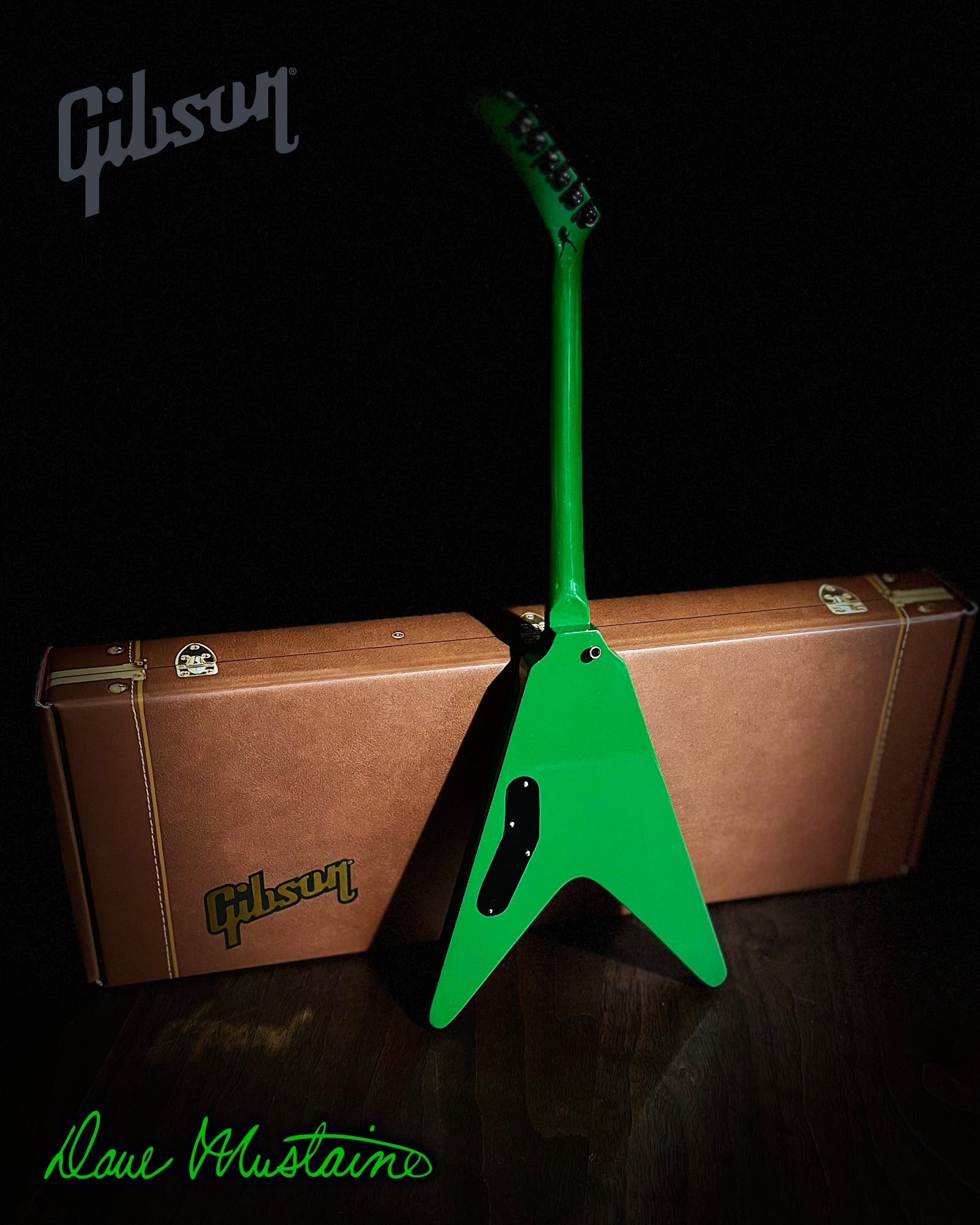 DAVE MUSTAINE GIBSON FLYING V EXP RUST IN PEACE ALIEN TECH GREEN MINI GUITAR MODEL