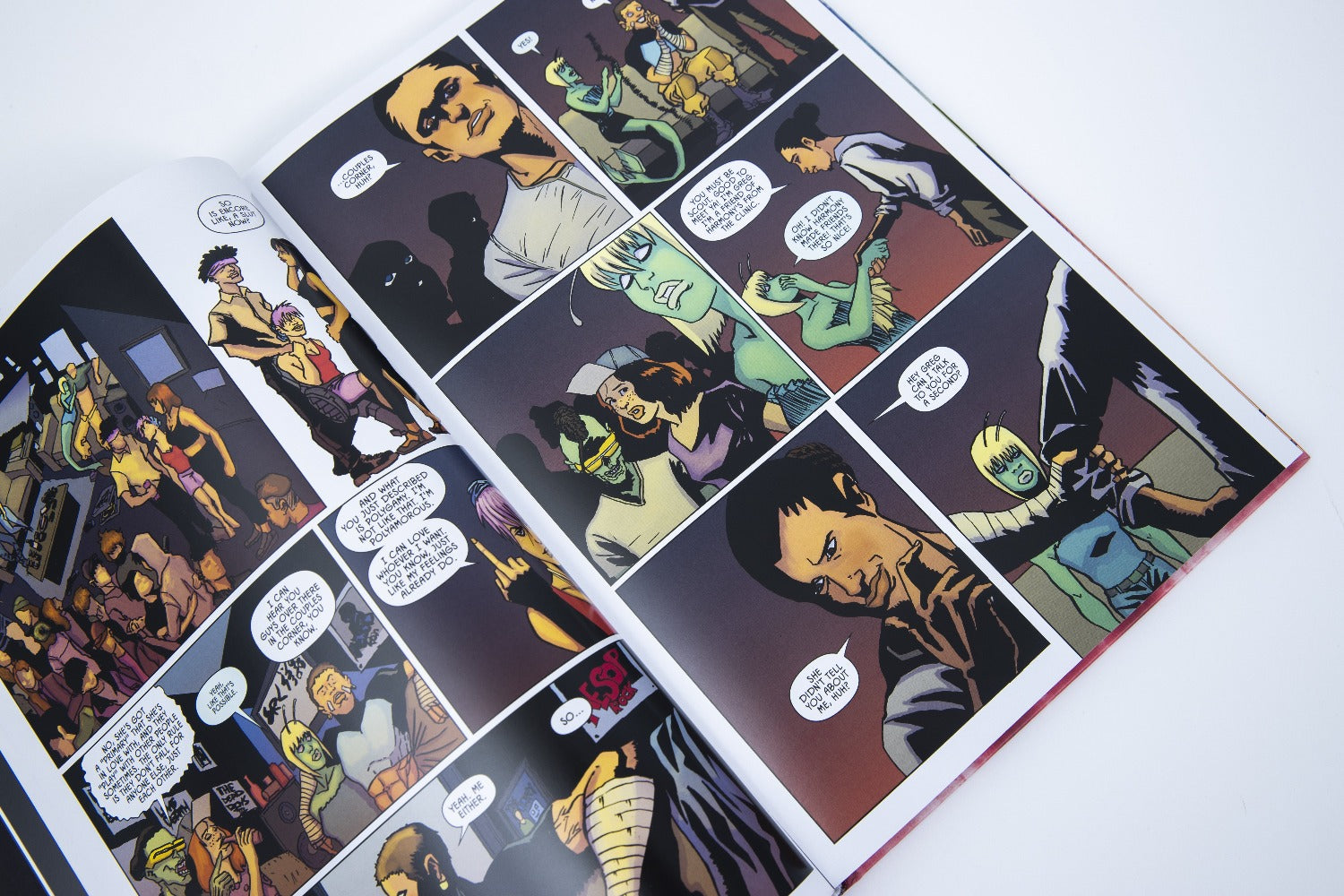 YUNGBLUD 2: WEIRD TIMES AT QUARRY BANK UNIVERSITY GRAPHIC NOVEL - SOFTCOVER EDITION