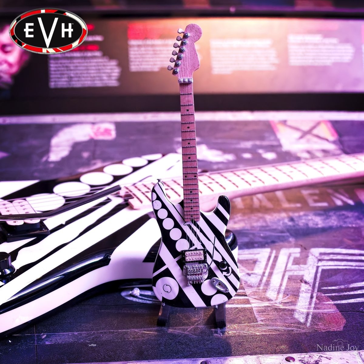 EDDIE VAN HALEN EVH “CIRCLES” MINI GUITAR REPLICA COLLECTIBLE - OFFICIALLY LICENSED
