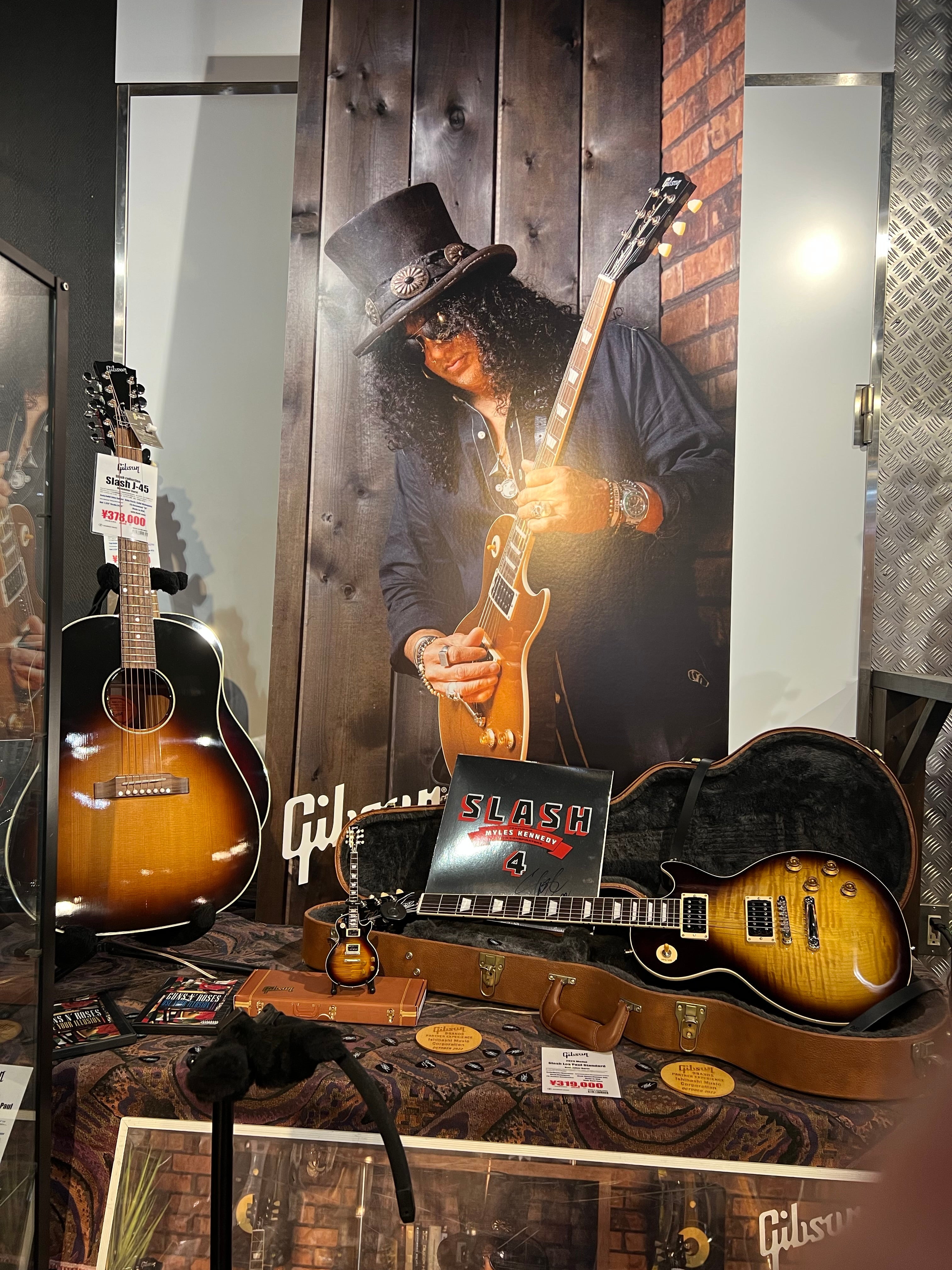 Slash Gibson Les Paul Standard November Burst 1:4 Scale Mini Guitar Mo