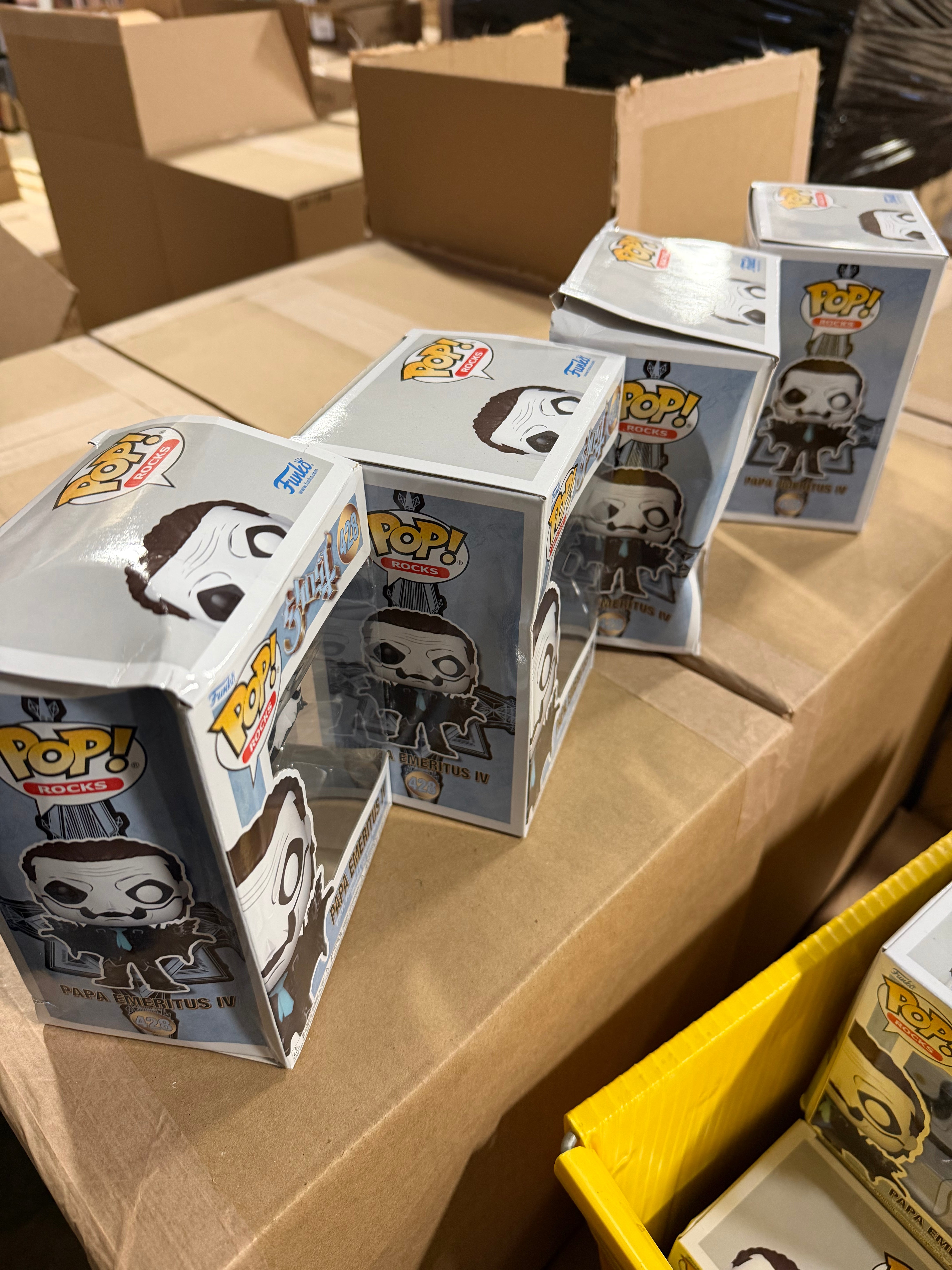 GHOST PAPA EMERITUS IV BAT OUTFIT FUNKO POP! ROCKS FIGURE *BLEMISHED BOX*
