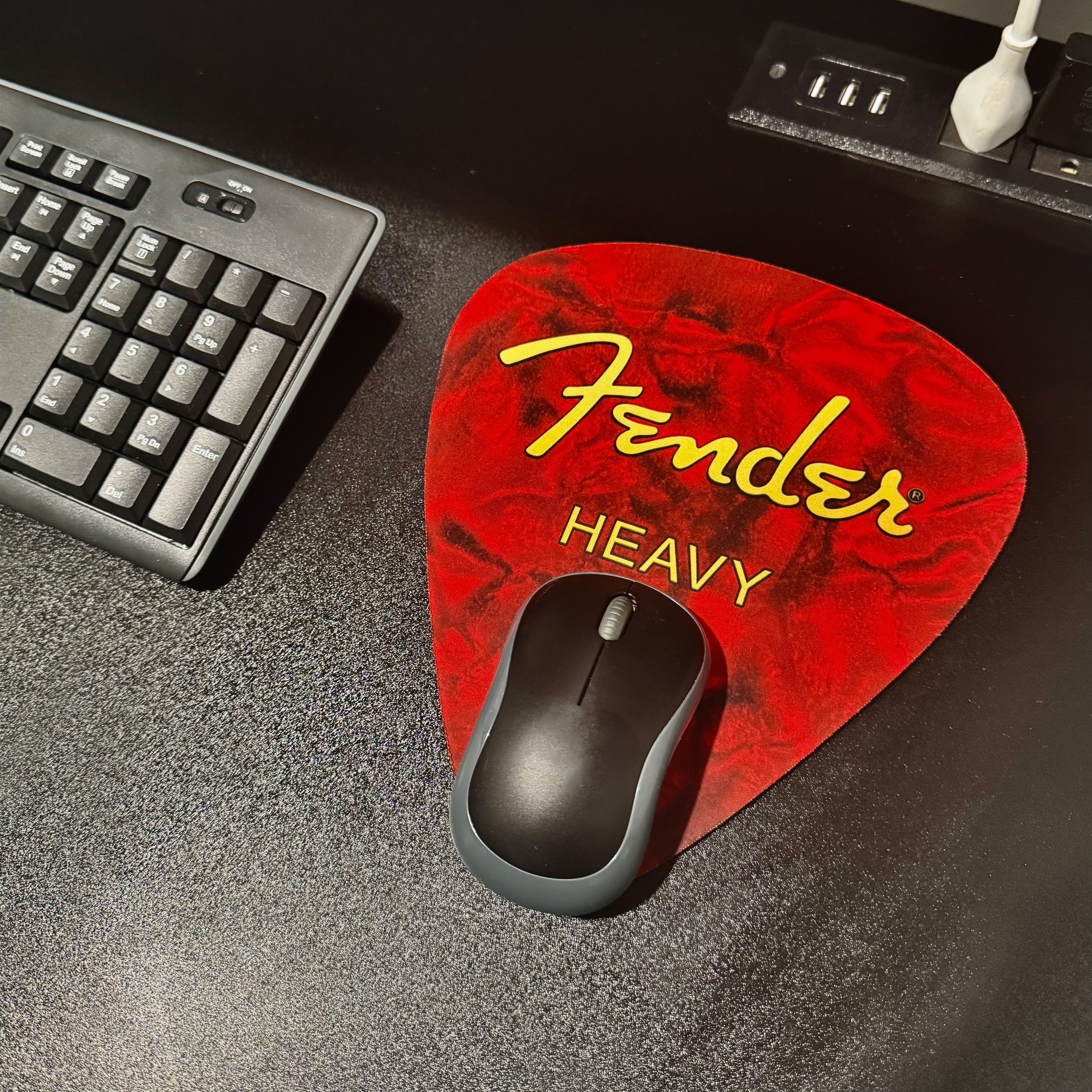 FENDER GUITAR PICK MOUSEPAD