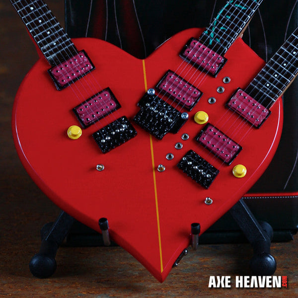 STEVE VAI FAMOUS SIGNATURE TRIPLE-NECK HEART MINIATURE GUITAR REPLICA