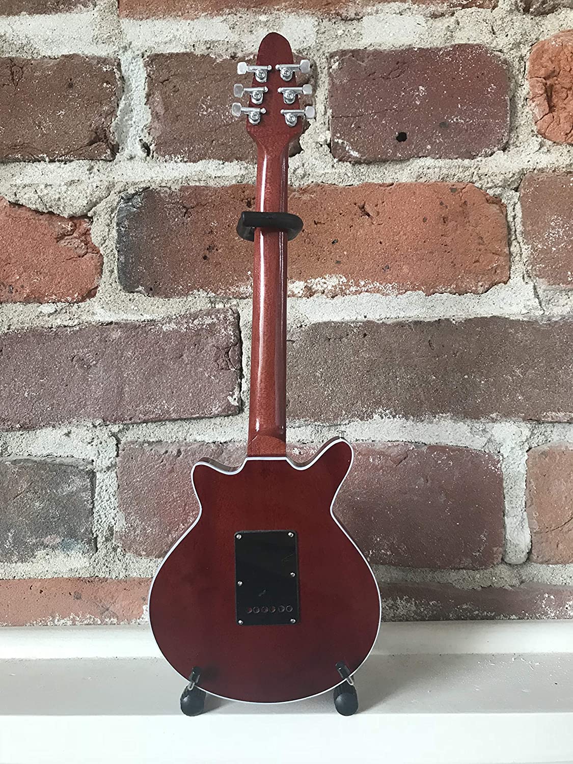 QUEEN - BRIAN MAY - SIGNATURE RED SPECIAL MINIATURE GUITAR