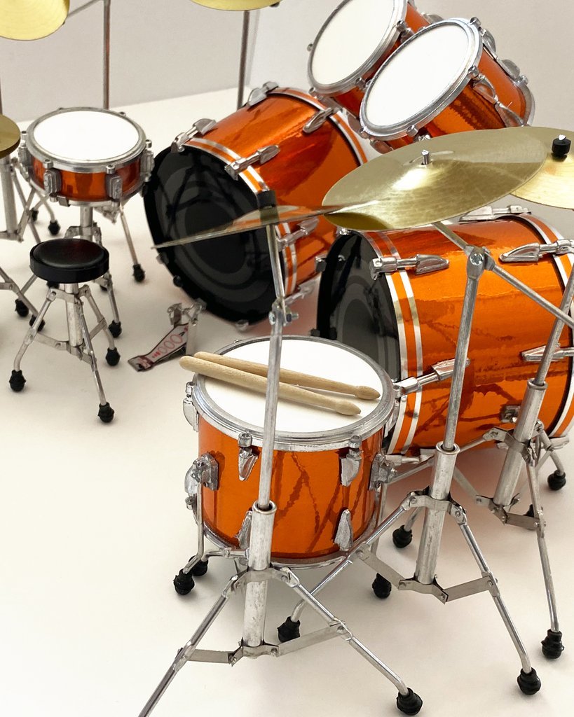 METALLICA - LARS ULRICH - MAGNETIC ORANGE TAMA MINI DRUM KIT