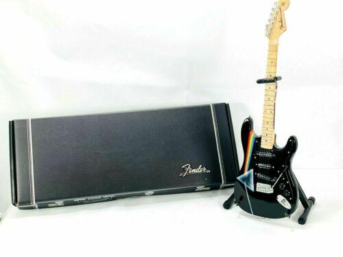 PINK FLOYD - FENDER STRAT MINI GUITAR